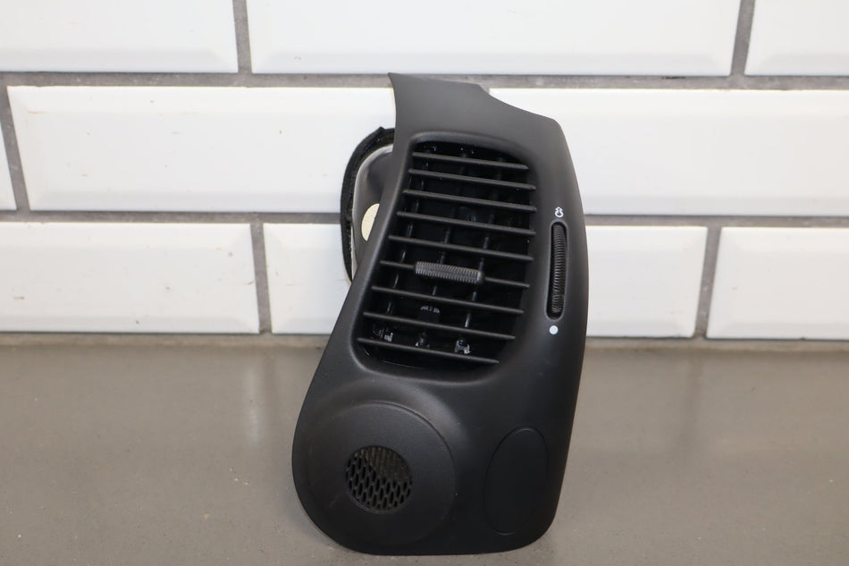 2002 Porsche Boxster Right Dash Air Vent
