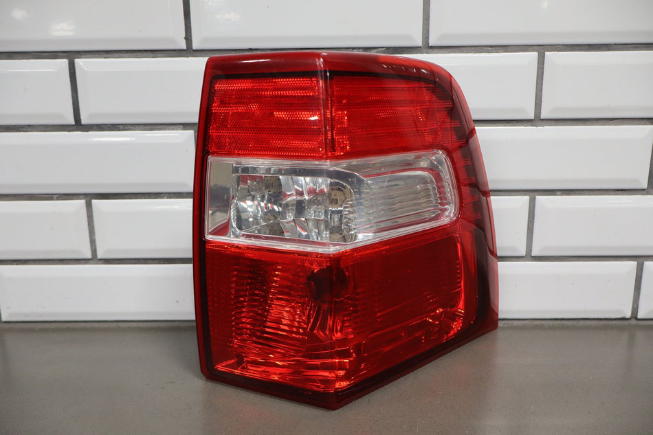 2017 Ford Expedition- Right Tail Light