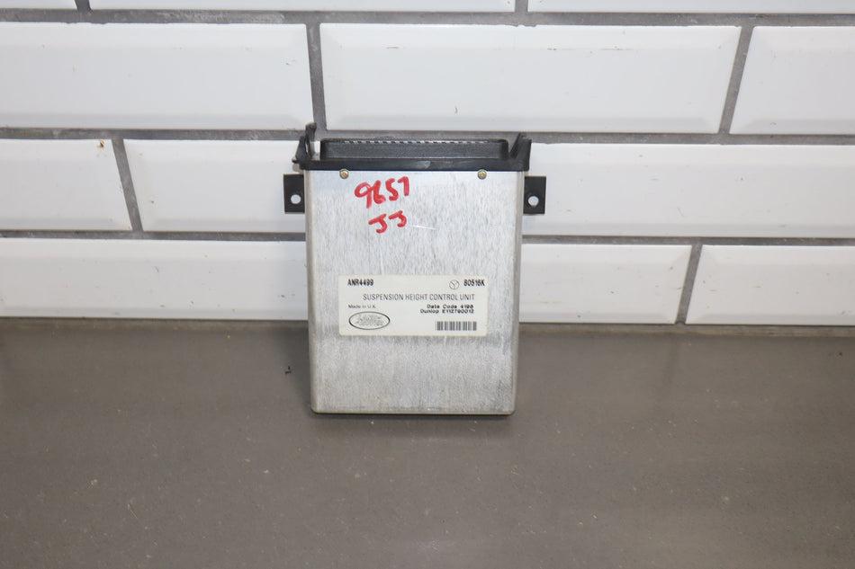 1994-2002 Land Rover Range Rover Suspension Control Module (SCM) anr4499 OEM