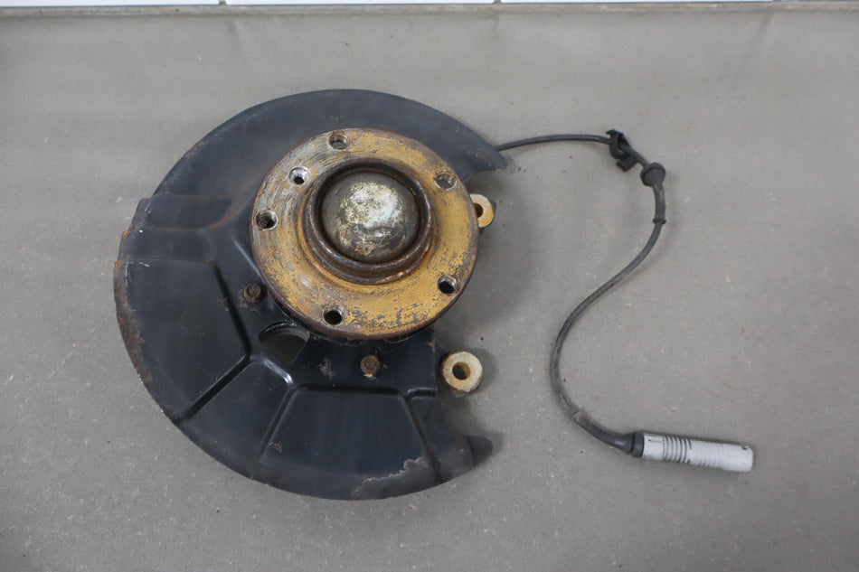 1998 BMW Z3 1.9i Left Front Spindle 31211092079