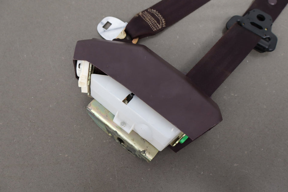 1993-1996 Cadillac Fleetwood Brougham Left Front Seat Belt Bordeaux Red 75