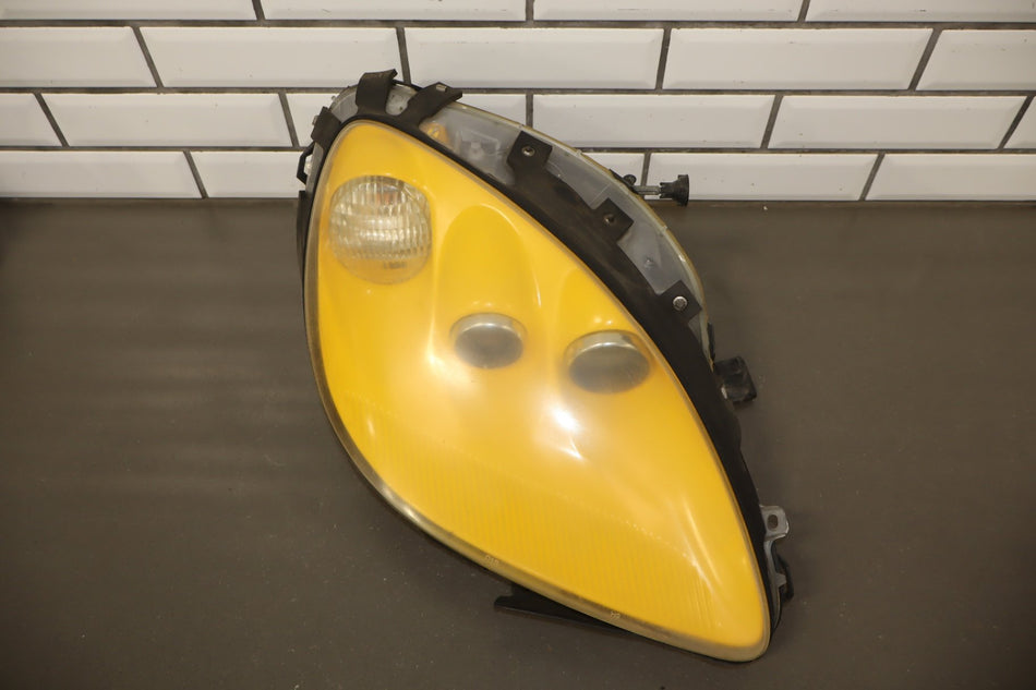 2005 Chevrolet Corvette Right Headlamp 19121083 OEM