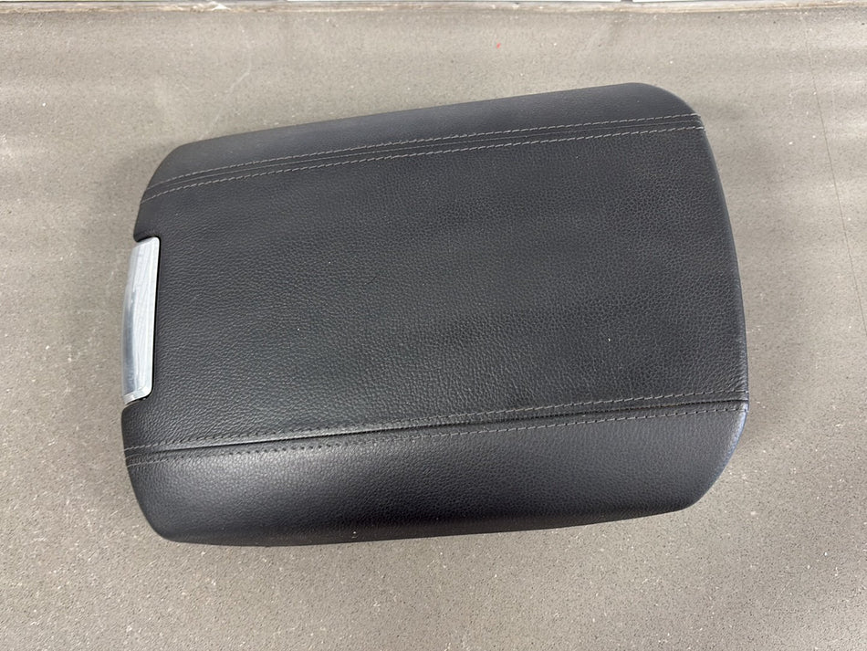 2011 Porsche Cayenne 958- Console Lid
