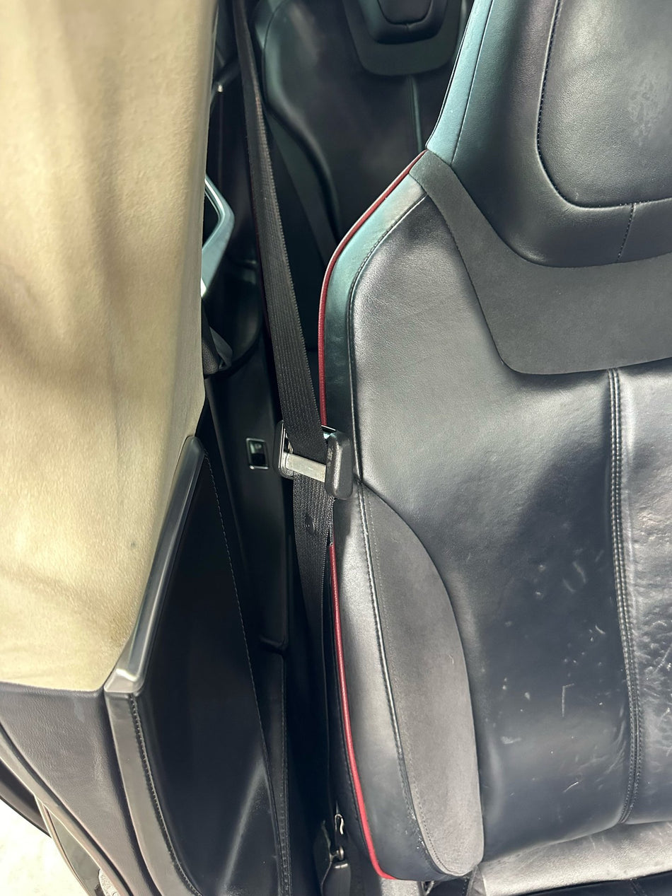 2013 Tesla Model S- Front Seat Belt