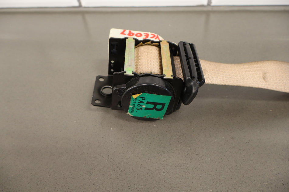 2000 Chevrolet Corvette- Front Seat Belt