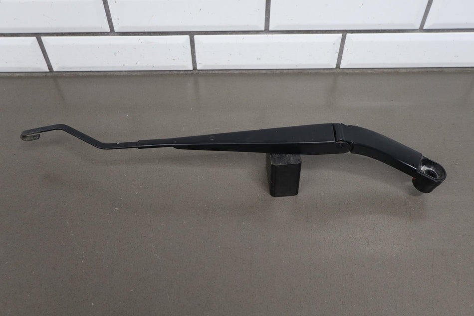 15-20 Cadillac Escalade Wiper Arm Pair No Blades