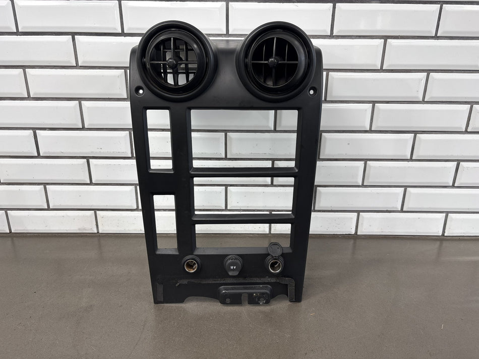 2003-2007 Hummer H2 - Dashboard Radio Bezel W/ Vents 19331602