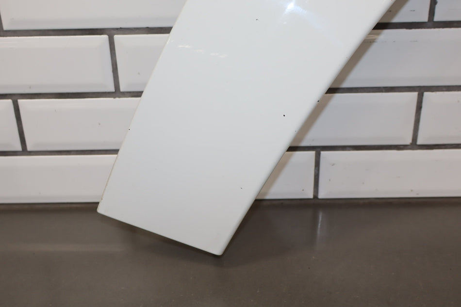 2009 Chevrolet Suburban 1500 GMT900- Left Rear Wheel Arch Moulding