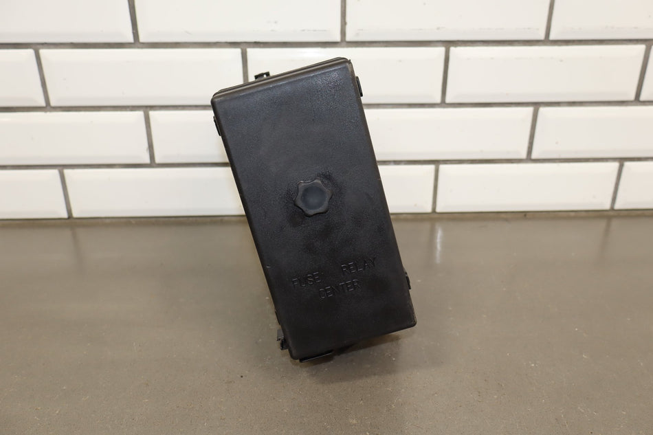 2003-2004 Chevrolet Corvette C5- Engine Fuse Box 10316193