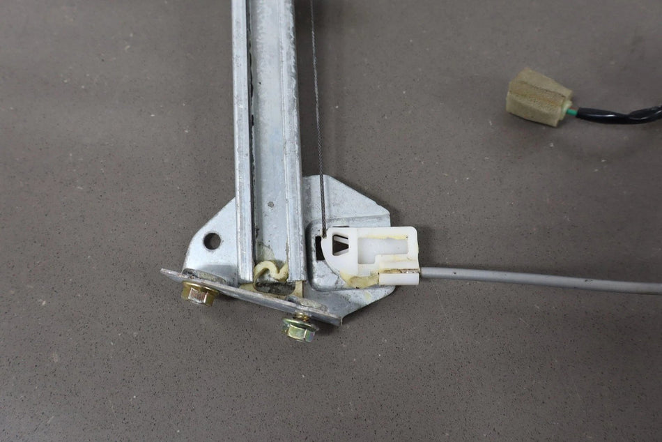 2003 Mazda MX-5 Miata Right Front Door Regulator Power W/ Motor