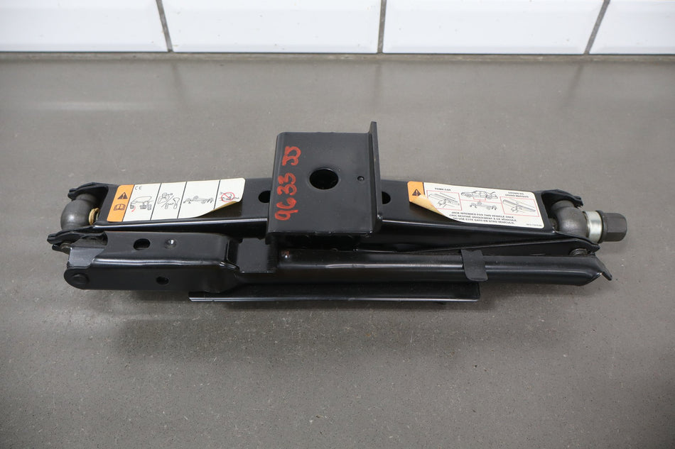 2003-2011 Ford Crown Victoria Emergency Roadside Jack/ Tire Iron OEM