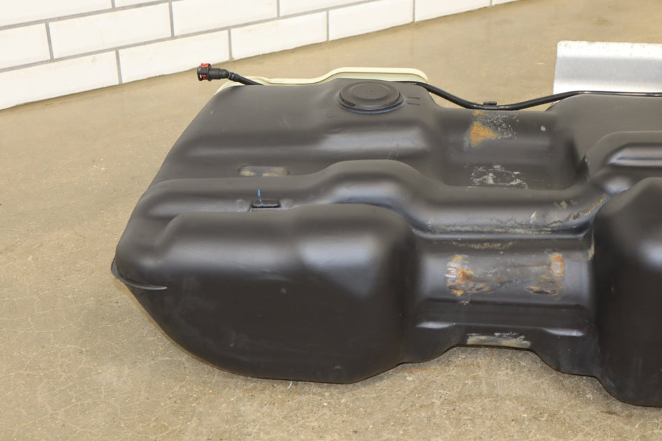2011-2013 GMC Yukon Fuel Tank 20984565 OEM