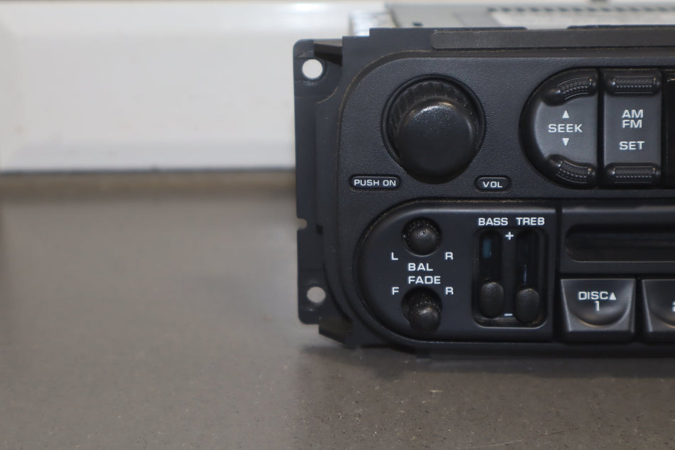 2004 Dodge Dakota Radio OEM