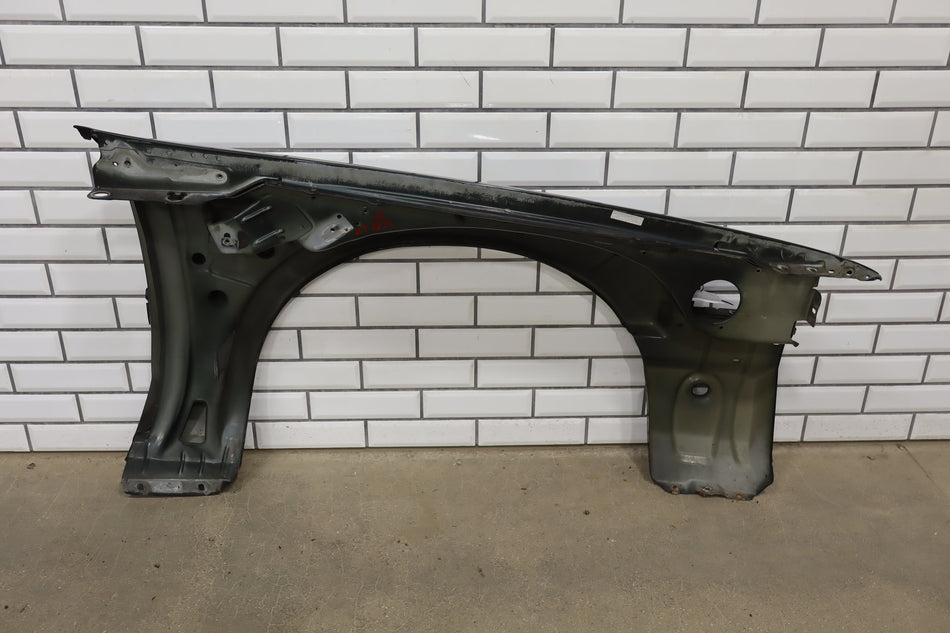 2003-2011 Ford Crown Victoria LX Left Fender Aspen Green P5