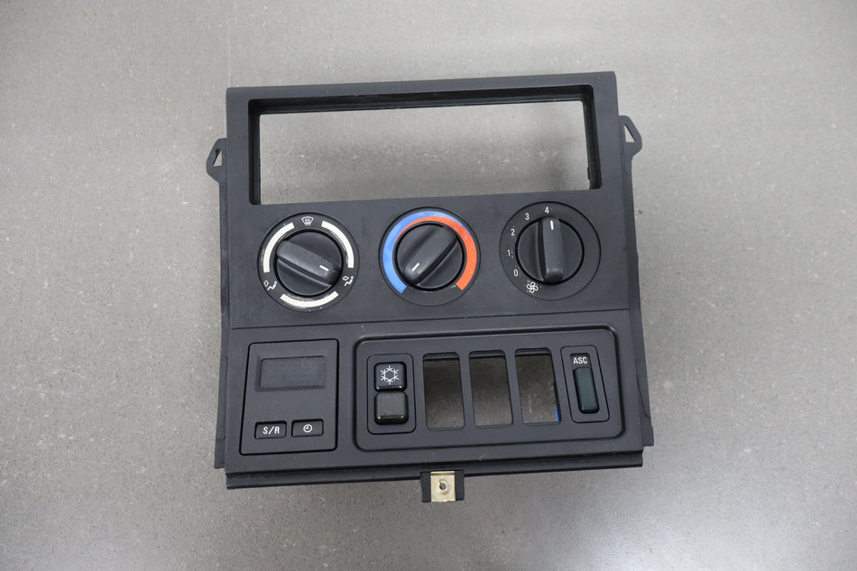 1996-2002 BMW Z3 Heater Controls W/ Radio Bezel OEM