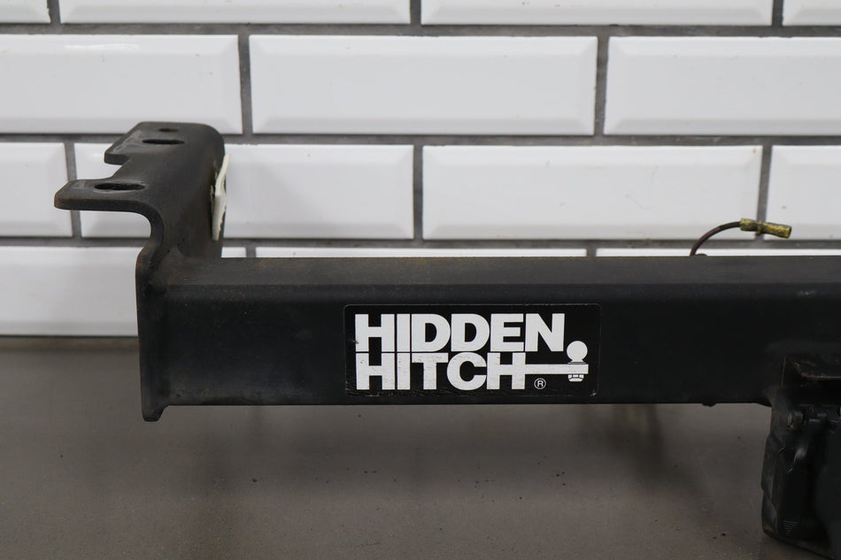 1998-2002 Isuzu Trooper Trailer Hitch | Hidden Hitch