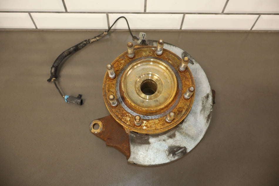 2009 Chevrolet Silverado 2500- Right Front Spindle