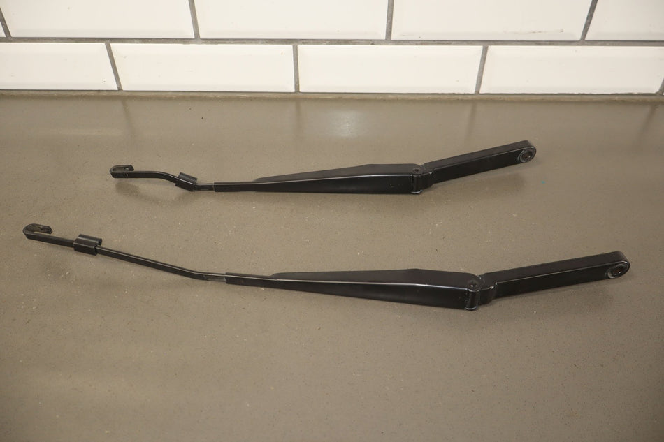 2004 Chevrolet SSR- Wiper Arm