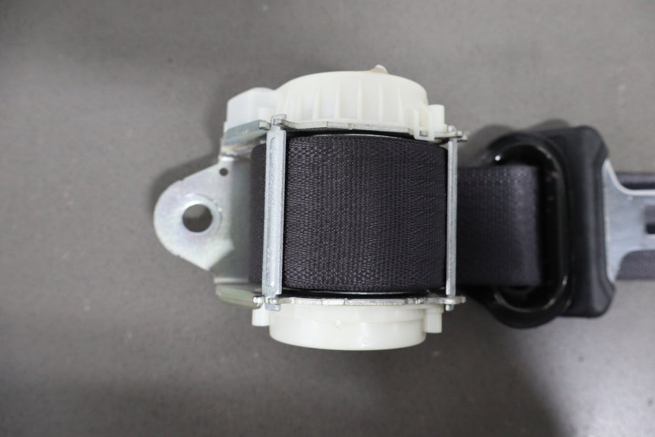 2009 Chevrolet Suburban 1500 GMT900- Right Rear Seat belt