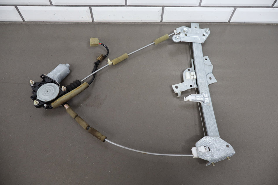 1999-2005 Mazda MX-5 Right Front Door Regulator Power W/ Motor