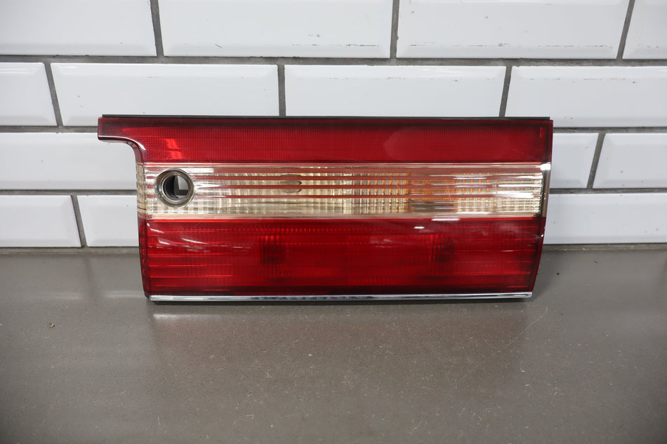 1995-1999 Toyota Crown Right Inner Tail Light Trunk OEM JZS151 Clean