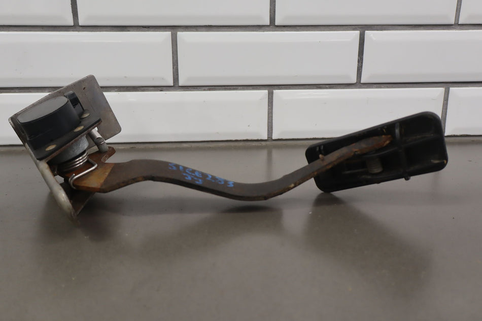 2001 Chevrolet Silverado 3500 Pedal Assembly OEM