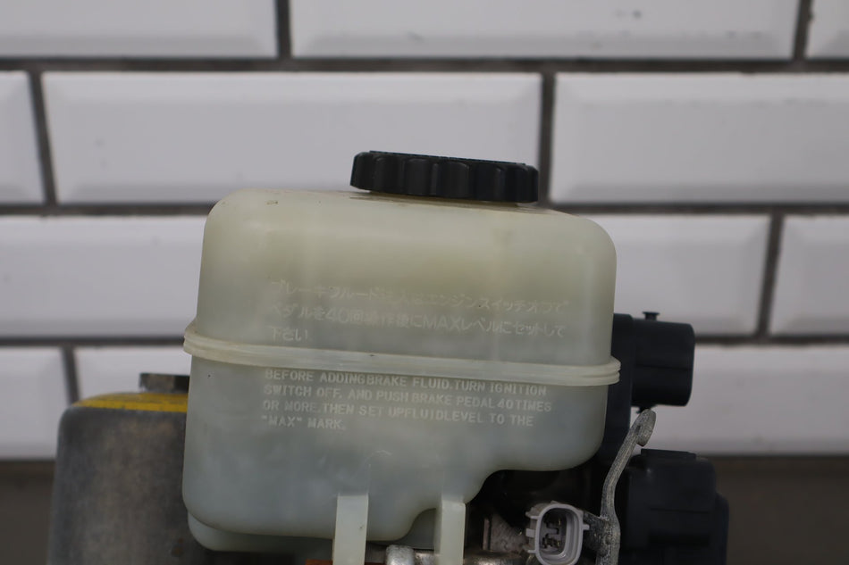 2003-2005 Toyota 4runner ABS Brake Unit Assembly 4705060081