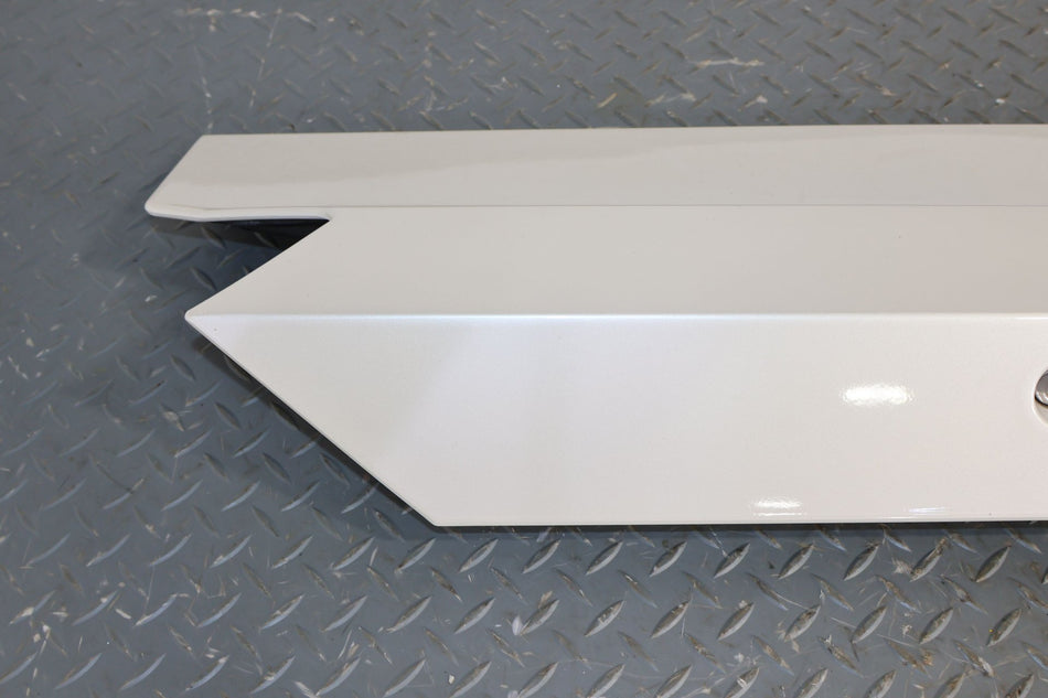 02-06 Cadillac Escalade EXT Left Bedside Storage Lid (White Diamond)
