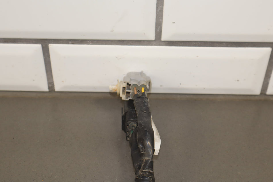 2003-2009 Toyota 4Runner N210- Trailer Lamp Hitch Plug