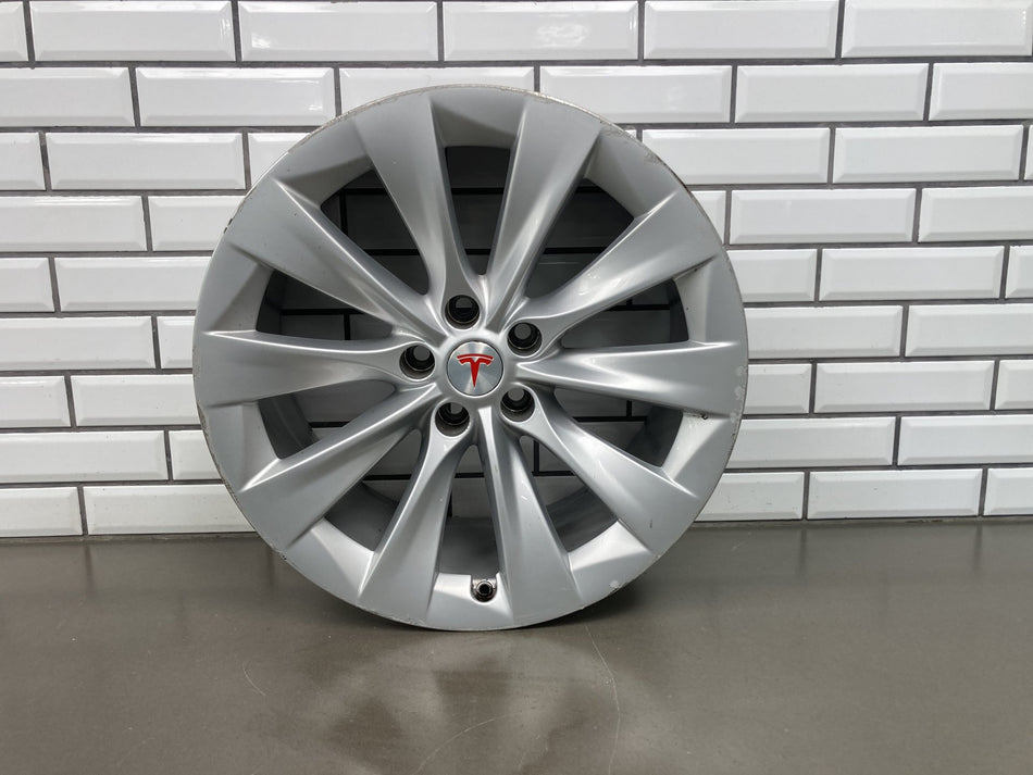 2016-2020 Tesla Model X OEM 20x9.5 Rear Wheel/Rim Slipstream 1027245-00-A