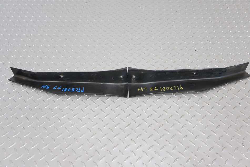 94-96 Chevy C4 Corvette Interior B Pillar Trim Pair (Black)