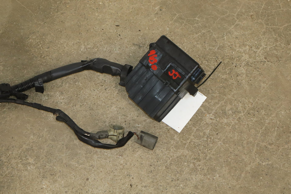 1999-2000 Mazda MX-5 Miata NB1- Engine Fuse Box (Manual Transmission)