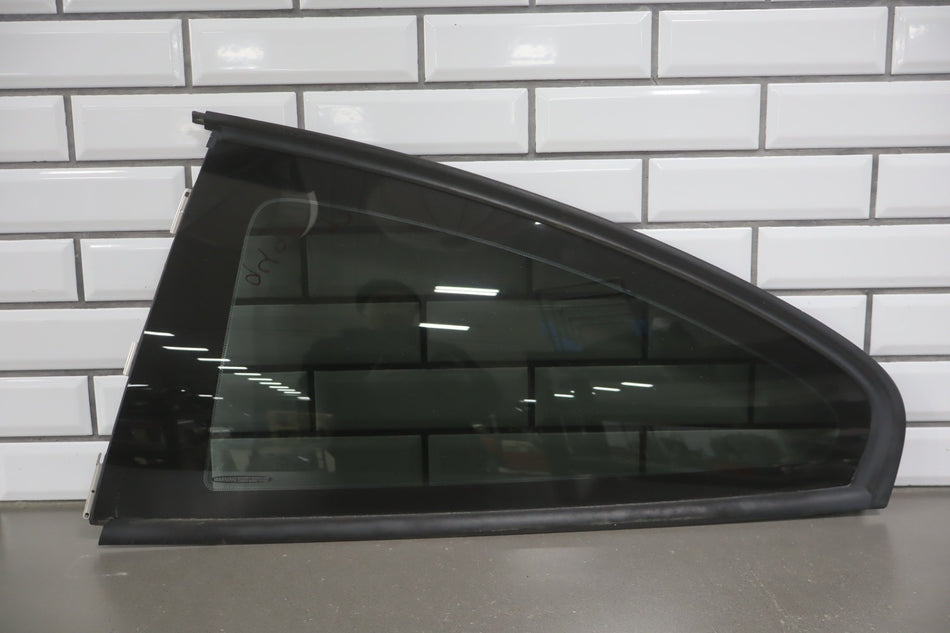 2004 Pontiac GTO Left Quarter Window 92202901