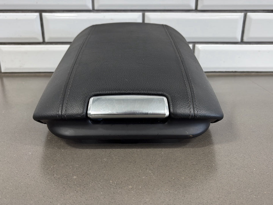2011 Porsche Cayenne Console Lid Black MA