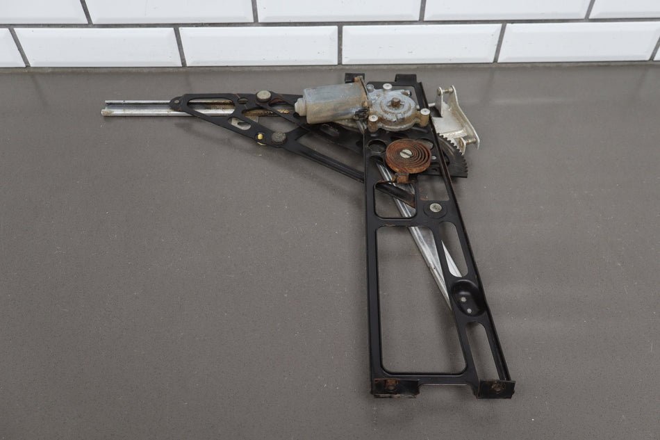 1986-1996 Chevrolet Corvette Right Front Door Regulator 22063224 OEM