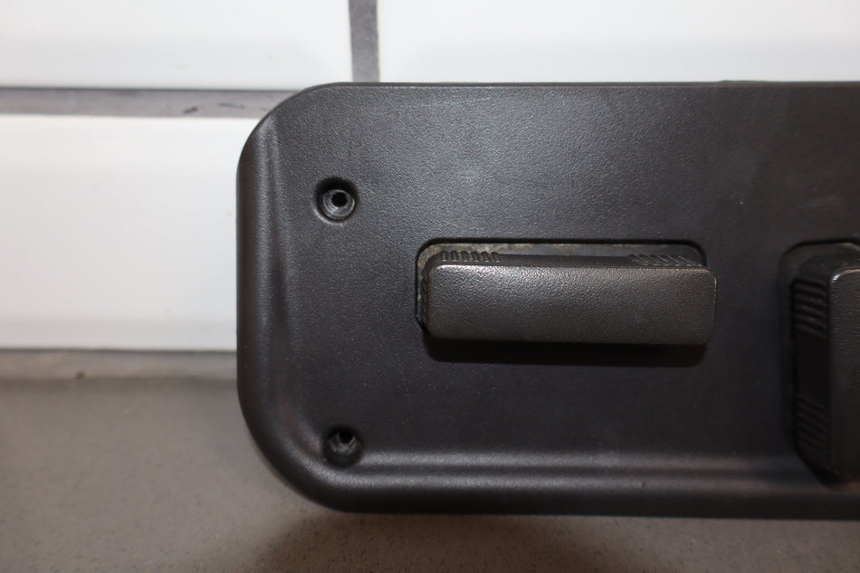 2005 Hummer H2- Seat Switch