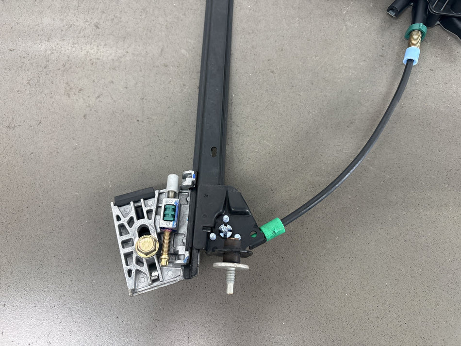 1997-2004 Chevrolet Corvette Right Front Door Regulator 10344132 OEM