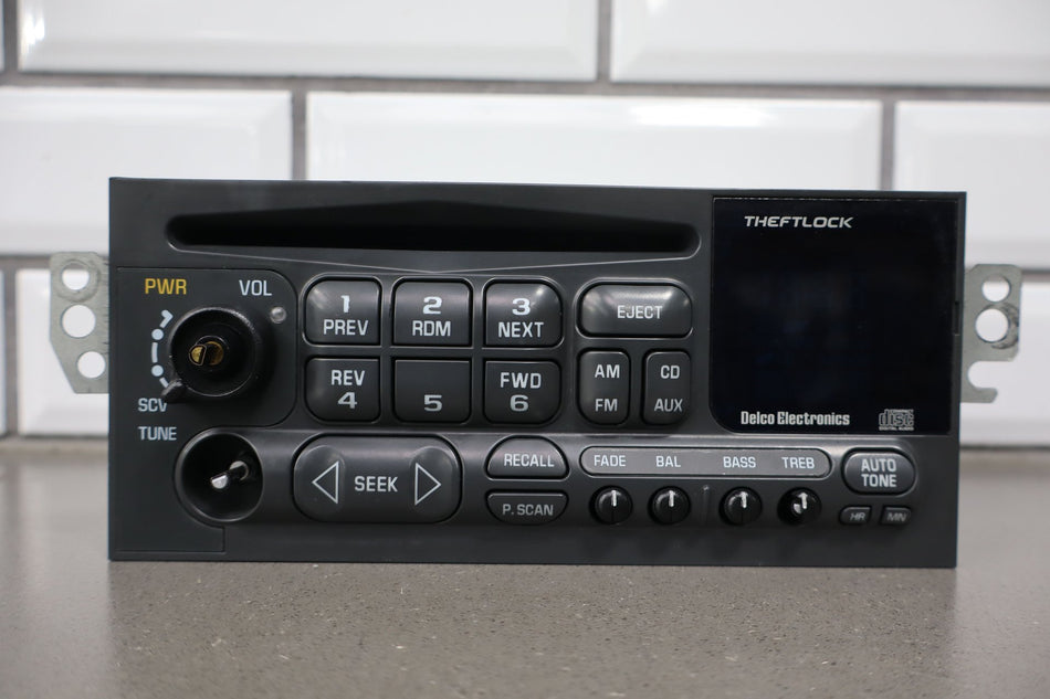 2001 Chevrolet Corvette Radio AM FM CD Player OEM 09390211