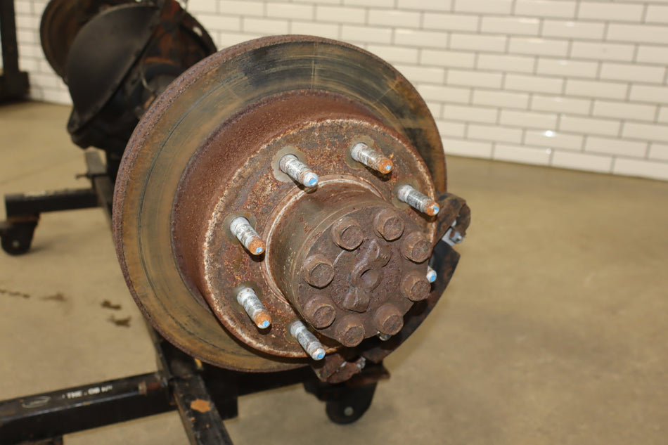 01-07 Chevy GMC 2500HD/3500 SRW 4.10 10.5" Rear Axle Assembly 6.0 Gas