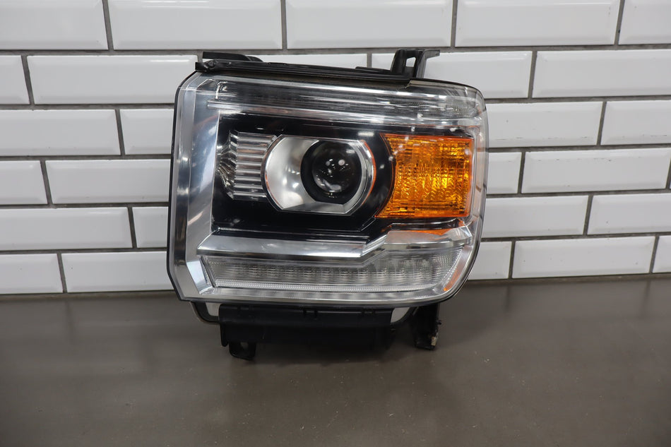 2014-2015 GMC Sierra 1500 Left Headlamp Halogen/ LED 23130715