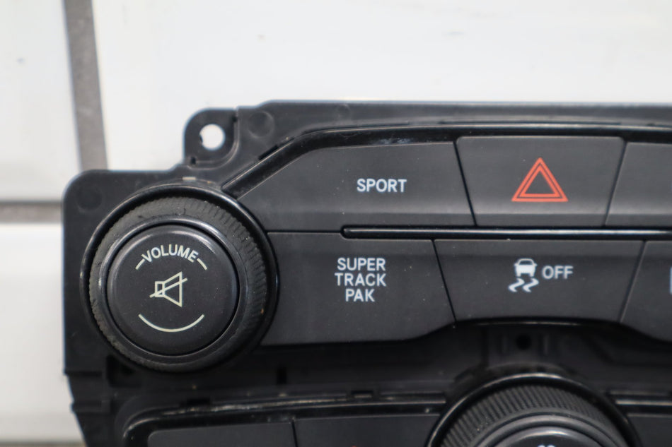 2015-16 Challenger Scat Pack Climate Control Panel Super Track 68184927AB