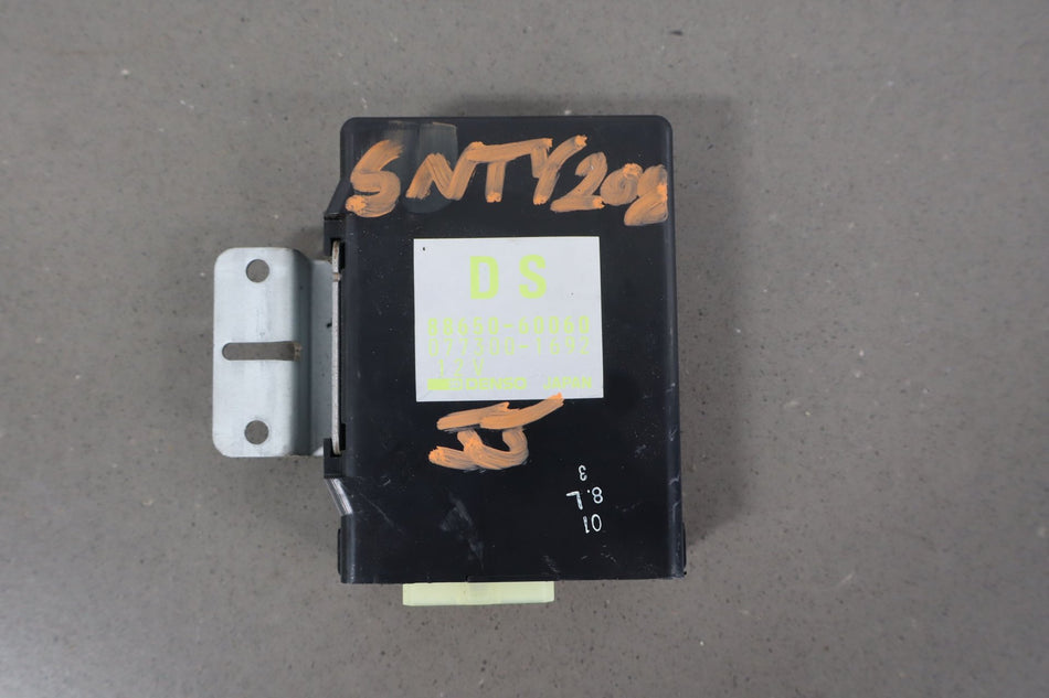 1992 Toyota Land Cruiser- Chassis Control Module