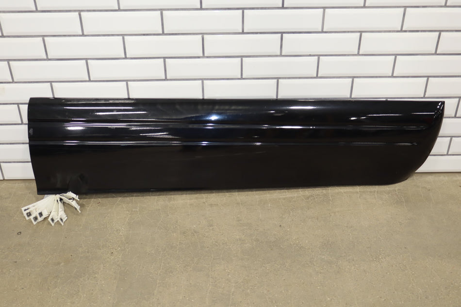 94-96 Pontiac Grand Prix Coupe Right Door Molding SE