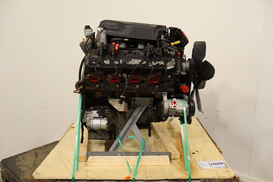 2001-2003 Chevy GMC 8.1L L18 Vortec Big Block V8 Engine Assembly Video Tested