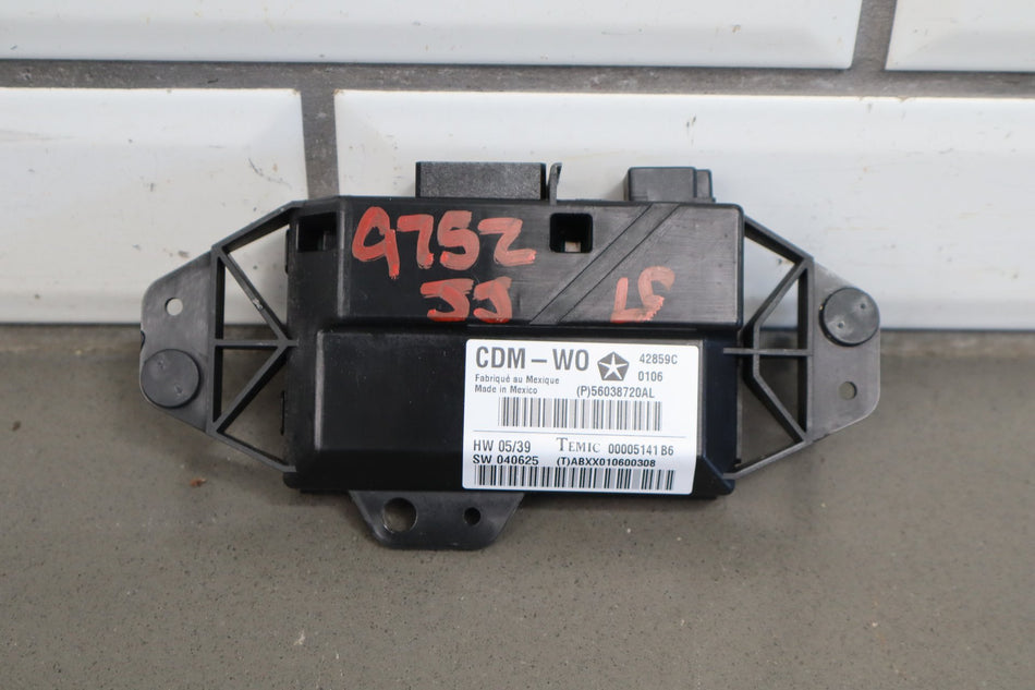 06-10 Dodge Charger SRT8 Door Control Module