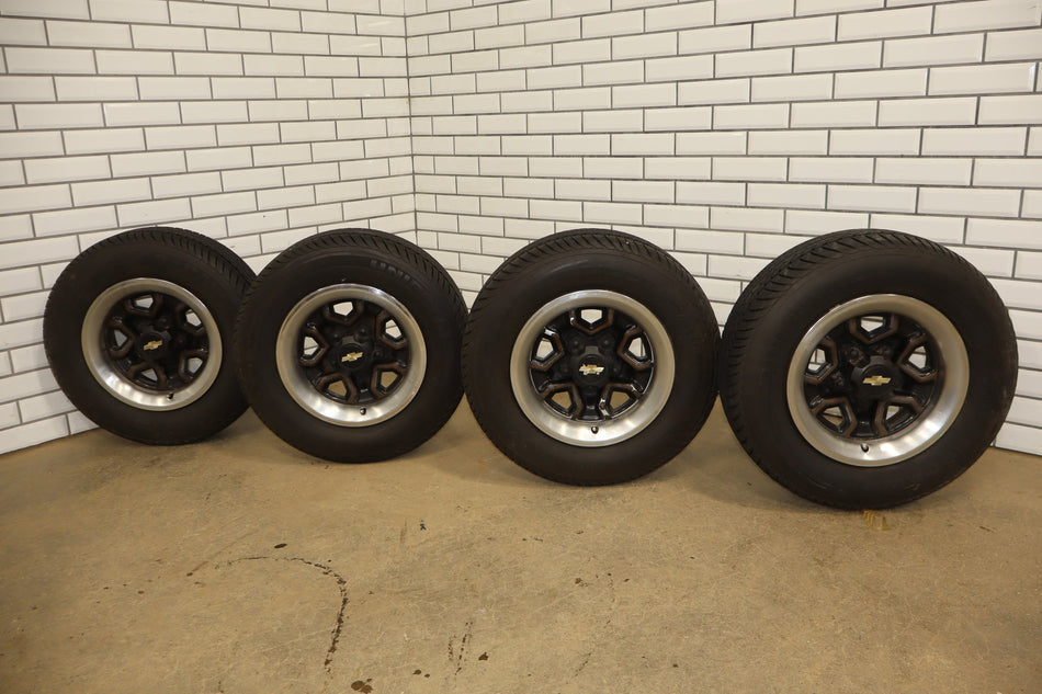 1992 Chevrolet S10 14x6 Steel 5 Spoke Wheel & Tire Set 205/70r14