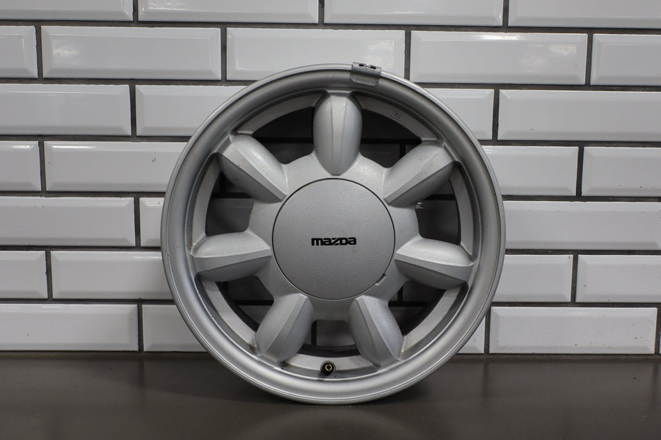 1990-1992 Mazda Miata NA Single (1) 14x5.5 Silver Daisy Wheel W/Center Cap