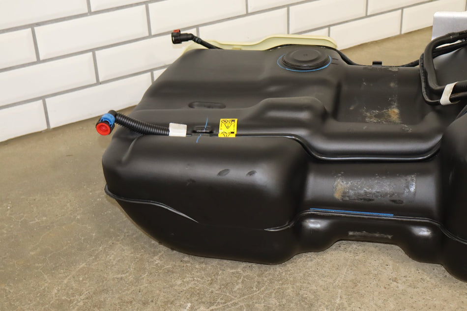 2009-2014 Chevrolet Tahoe 5.3LFuel Tank with Pump Tested 20984565 OEM