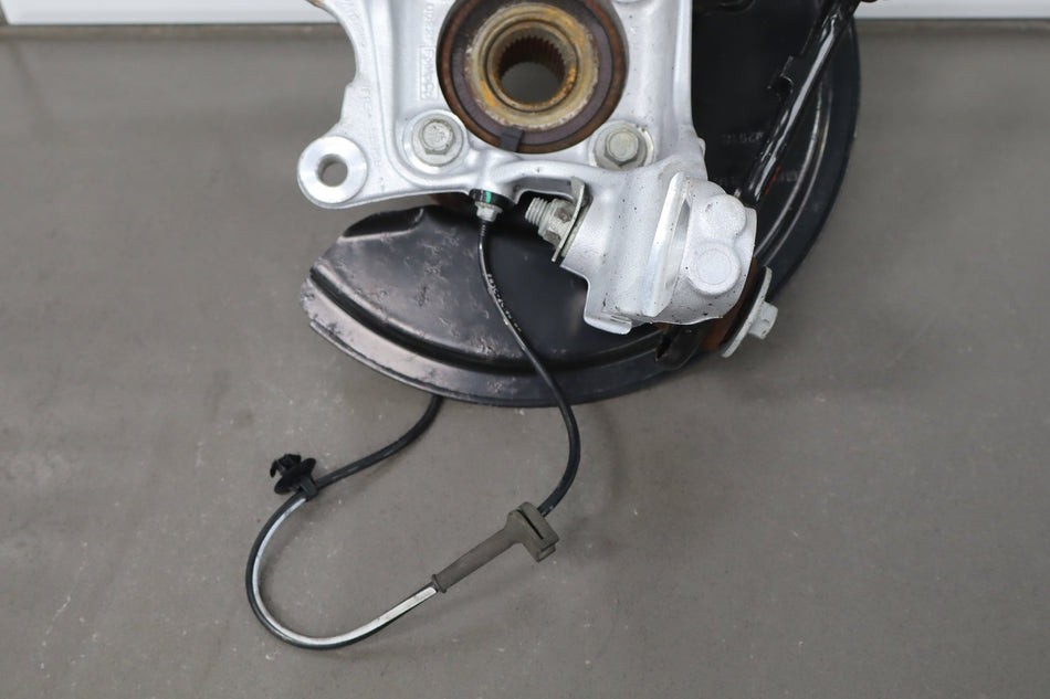 2015 2023 Ford Mustang Rear RH Passenger Side Suspension Assembly OEM