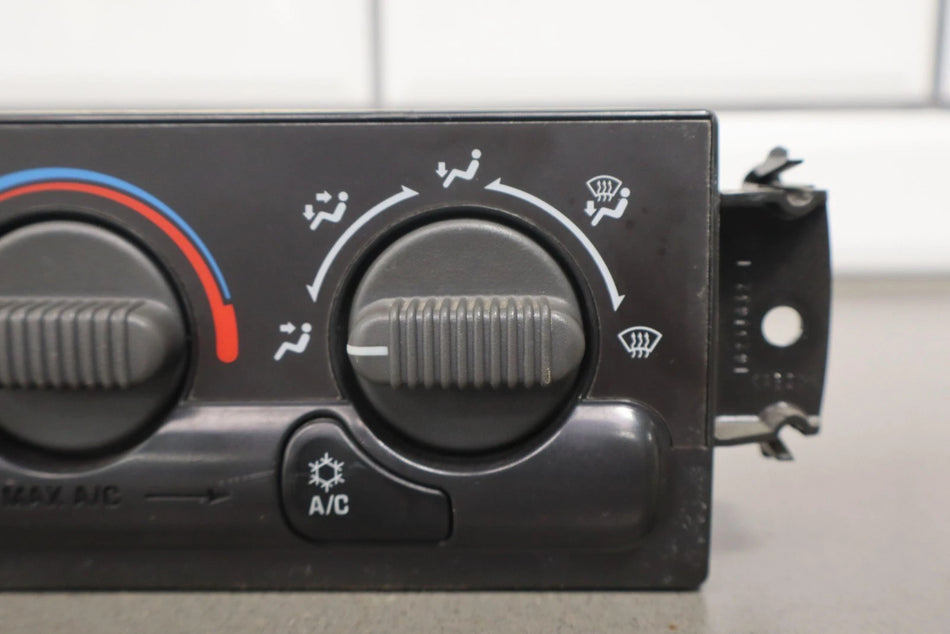 Heater/AC Controls, 2002, Chevrolet, Silverado 1500